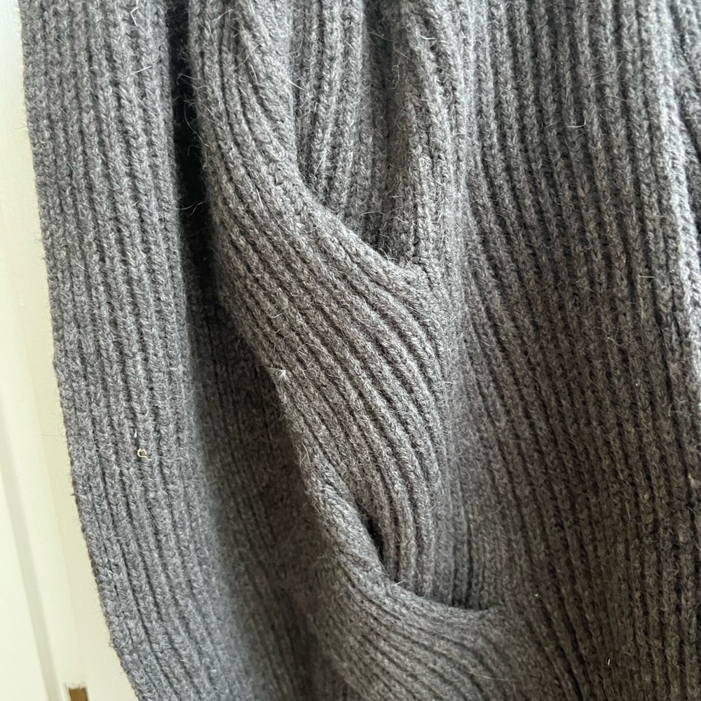 Infinity Scarf - Picture 9 of 10